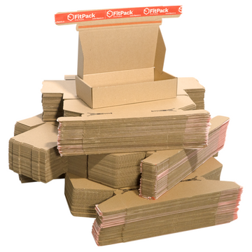 Cutii e-commerce cu bandă adezivă și bandă de retur – Netpack