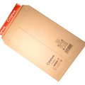 Plic din carton kraft EnvelopeBox, vedere față, cu bandă de lipire și fâșie de rupere – ambalare colete