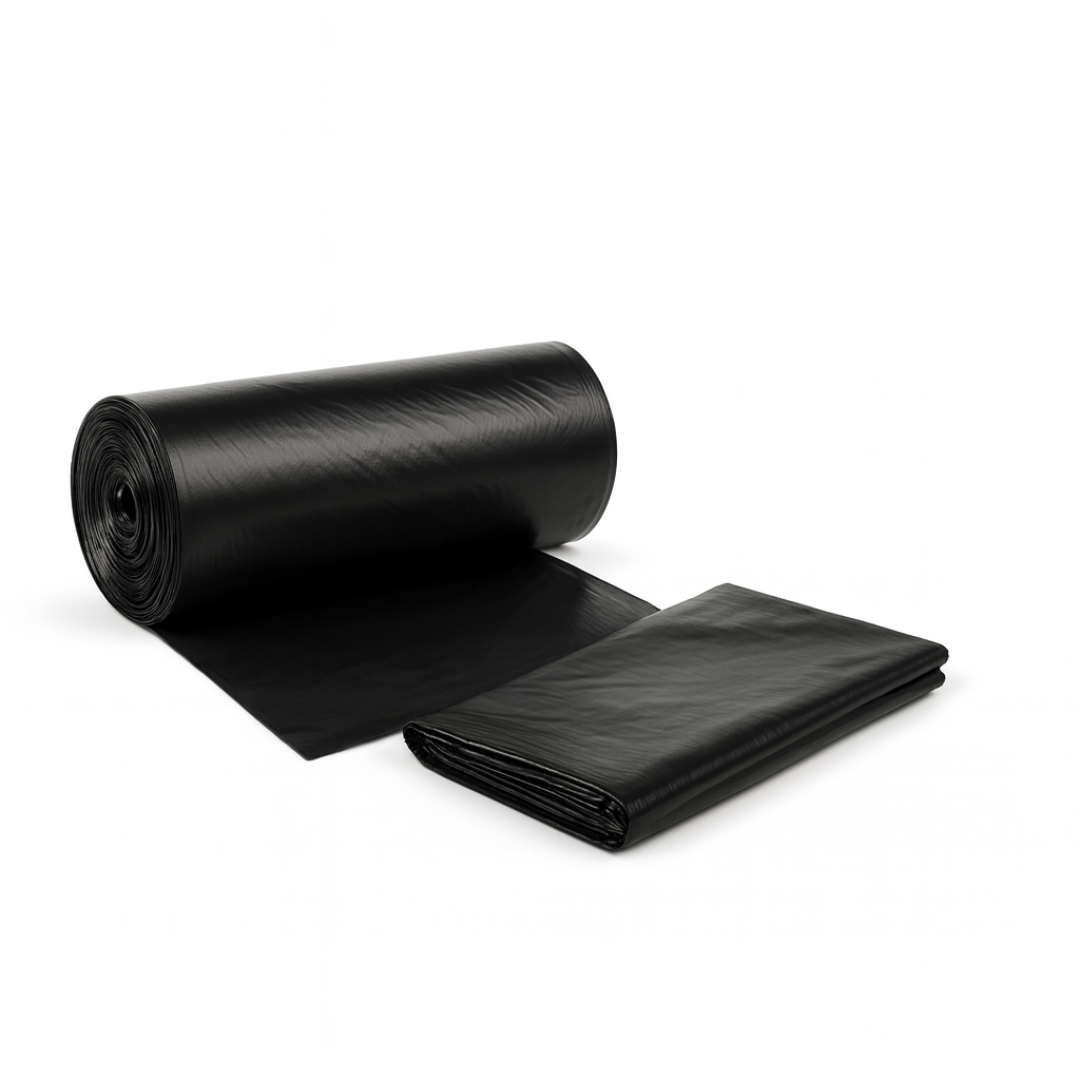 Saci menajeri negri LDPE la rolă, 20–240 L, fotografie produs pe fundal alb